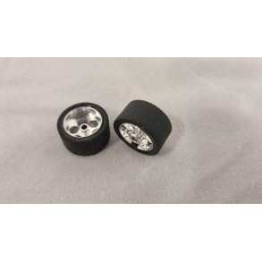 3/32 REAR RTR 19 x11 TRUED RUBBER TIRES on 17