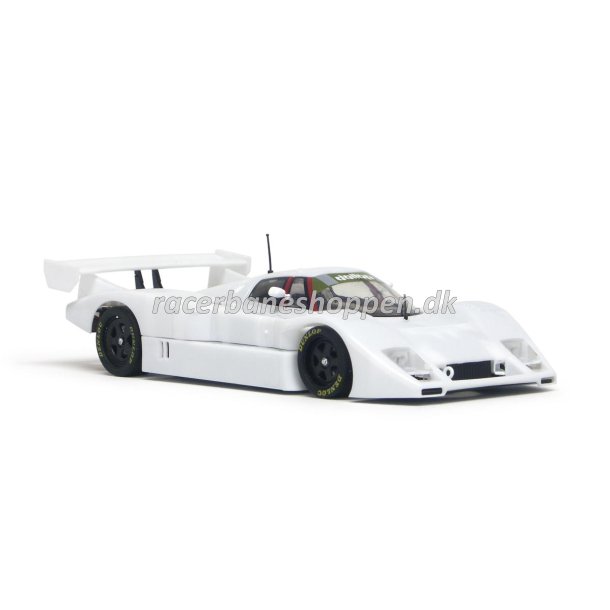 Lancia LC2-85 White Kit with prepainted and preassembled parts