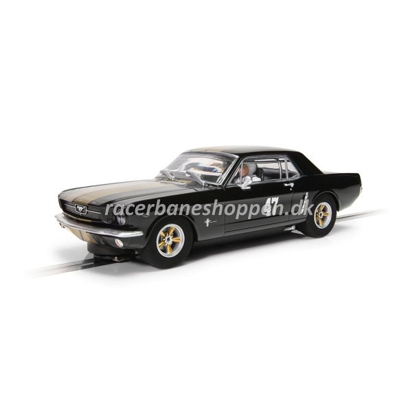 Ford Mustang - Black and Gold